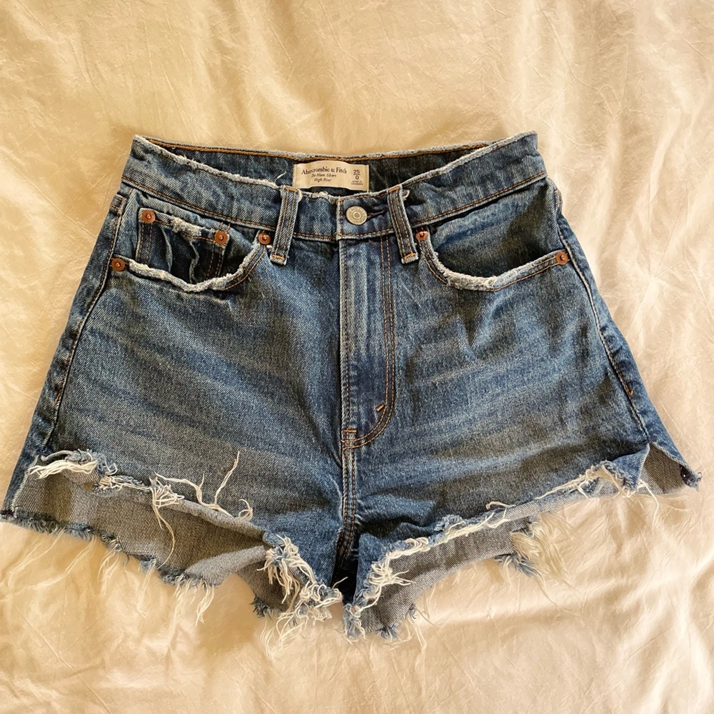 Classic blue Abercrombie and fitch mom shorts